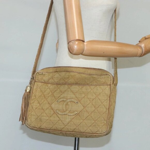 CHANEL Matelasse Shoulder Bag Canvas Beige CC Auth - Picture 1 of 16